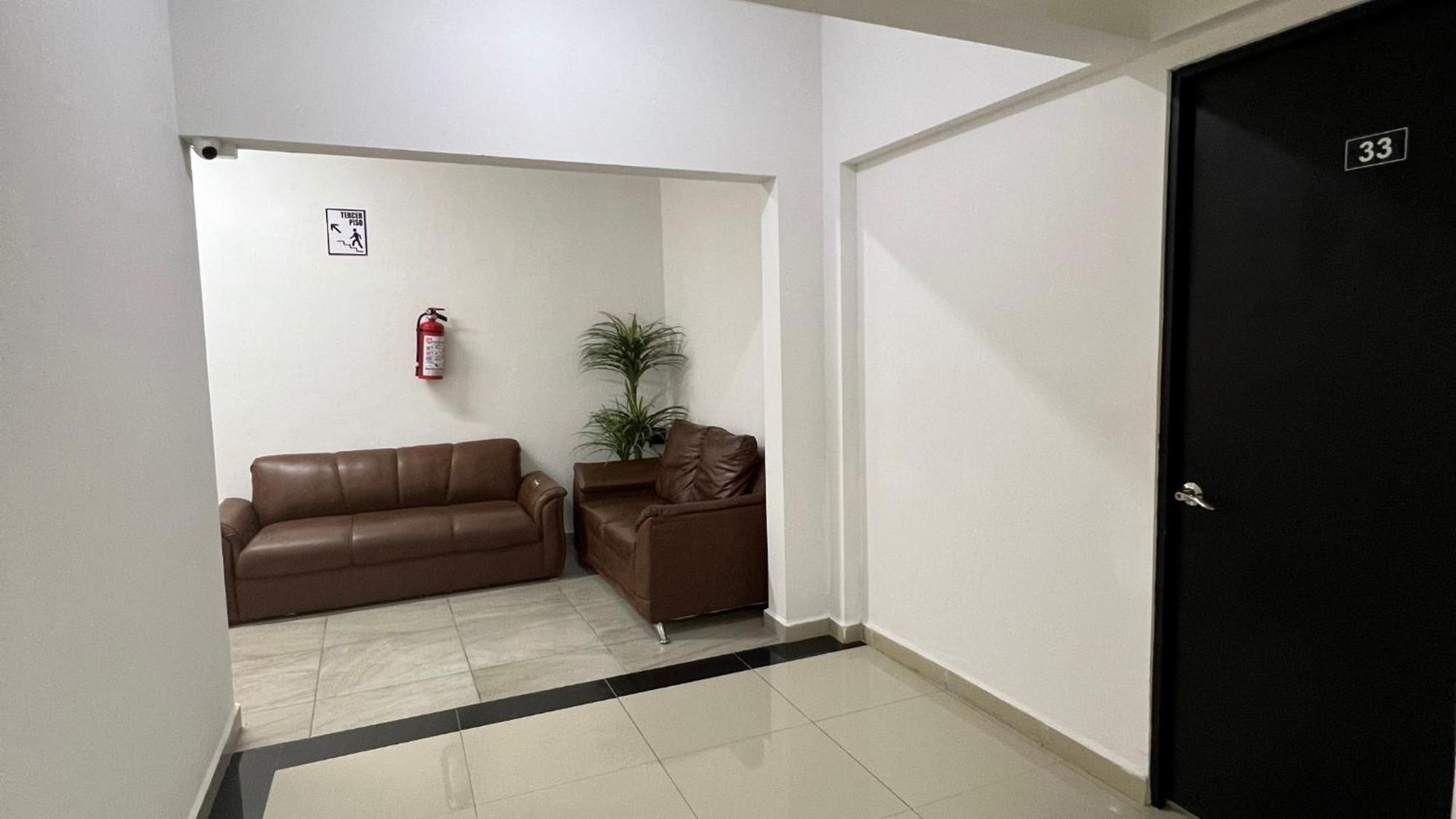 Hotel Plazuela Cadereyta Jiménez Exteriör bild